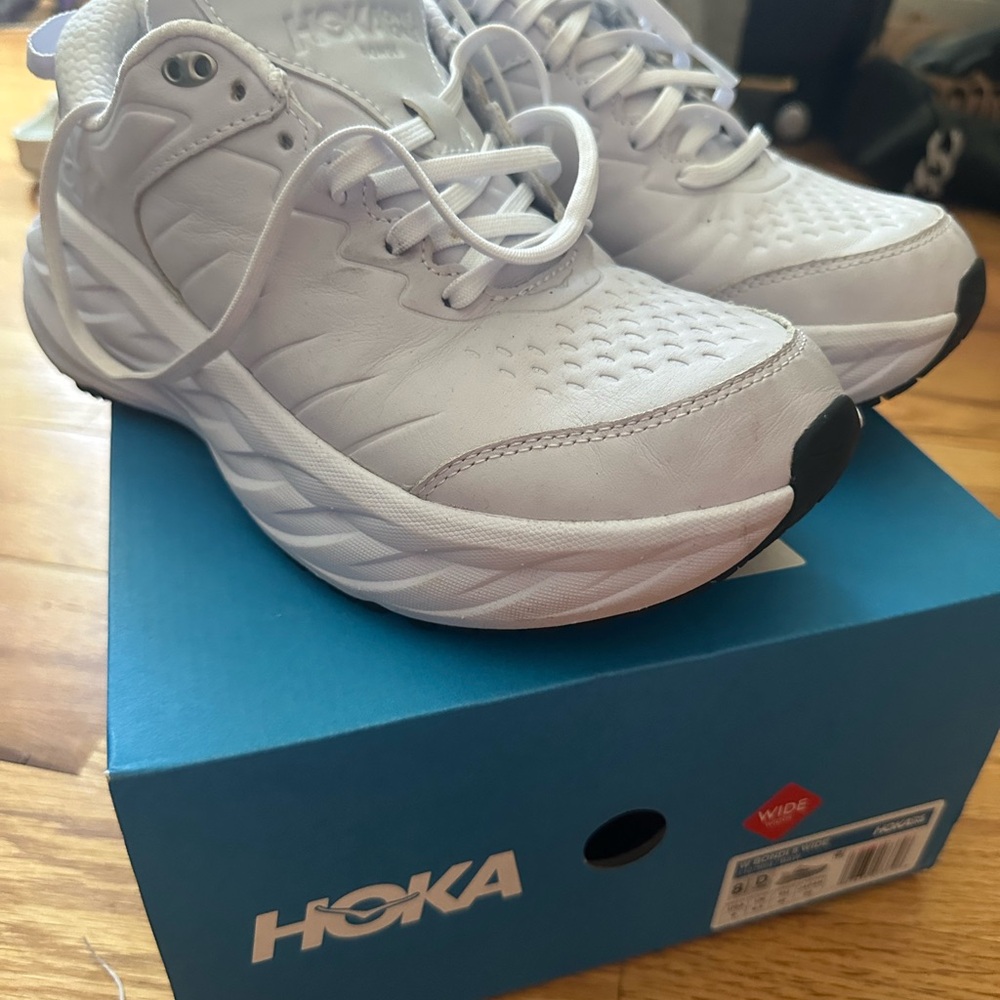 Hoka One One White Sneakers with Chunky Sole and Breathable Mesh